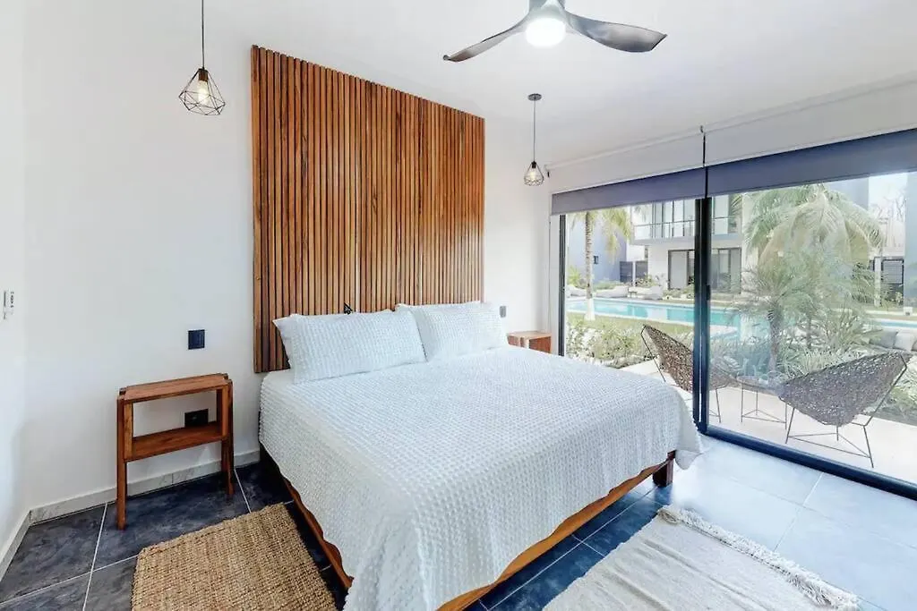 Contemporary Poolside Condo, Wi-Fi - Paraiso Kaanal 101 Tulum